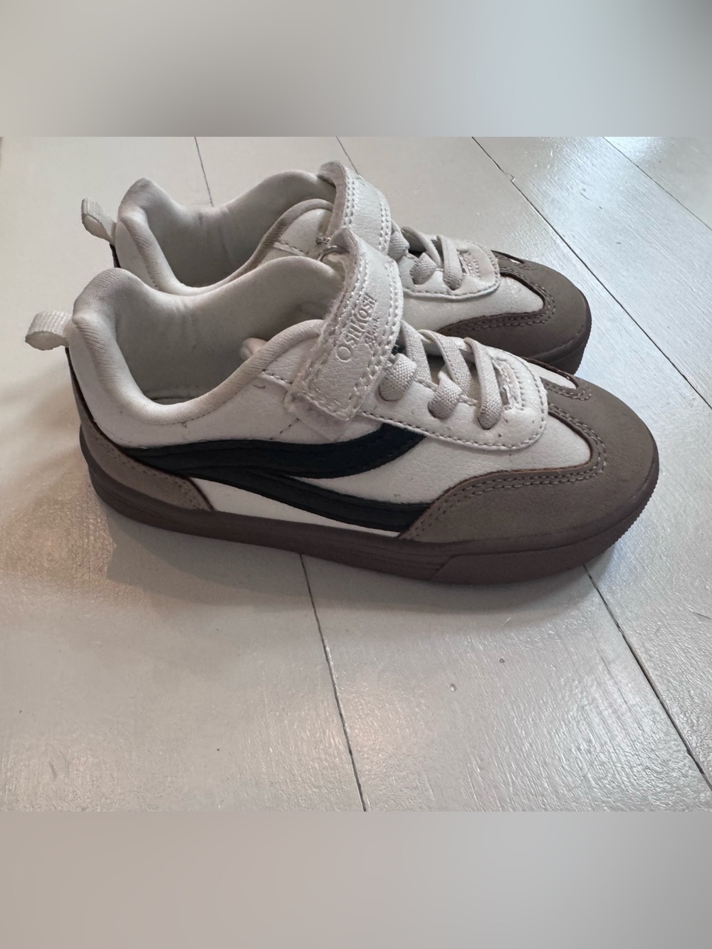 OshKosh B'gosh White, Brown & Black Kids Sneakers